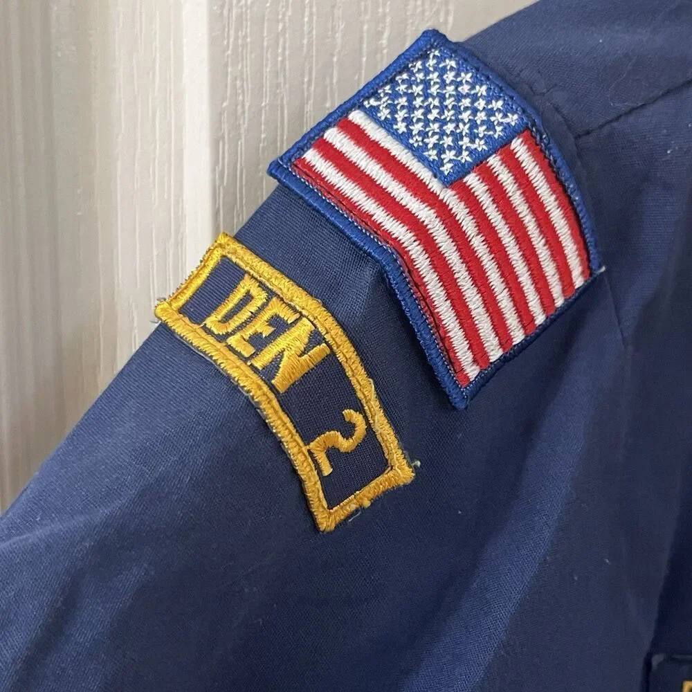 Boy Scouts of America Button Up Blue Uniform Top Patches Neckerchief Boys Size L
